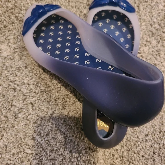 mel Dreamed by melissa Women's Pop V Ballet Flat,Blue,6 M US - Picture 8 of 10